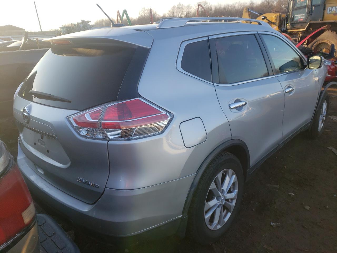 Photo 4 from auction – 2015 NISSAN ROGUE S with VIN KNMAT2MV1FP542401