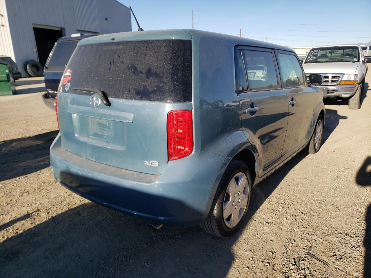 Photo 4 from auction – 2010 TOYOTA SCION XB with VIN JTLZE4FE8A1104741