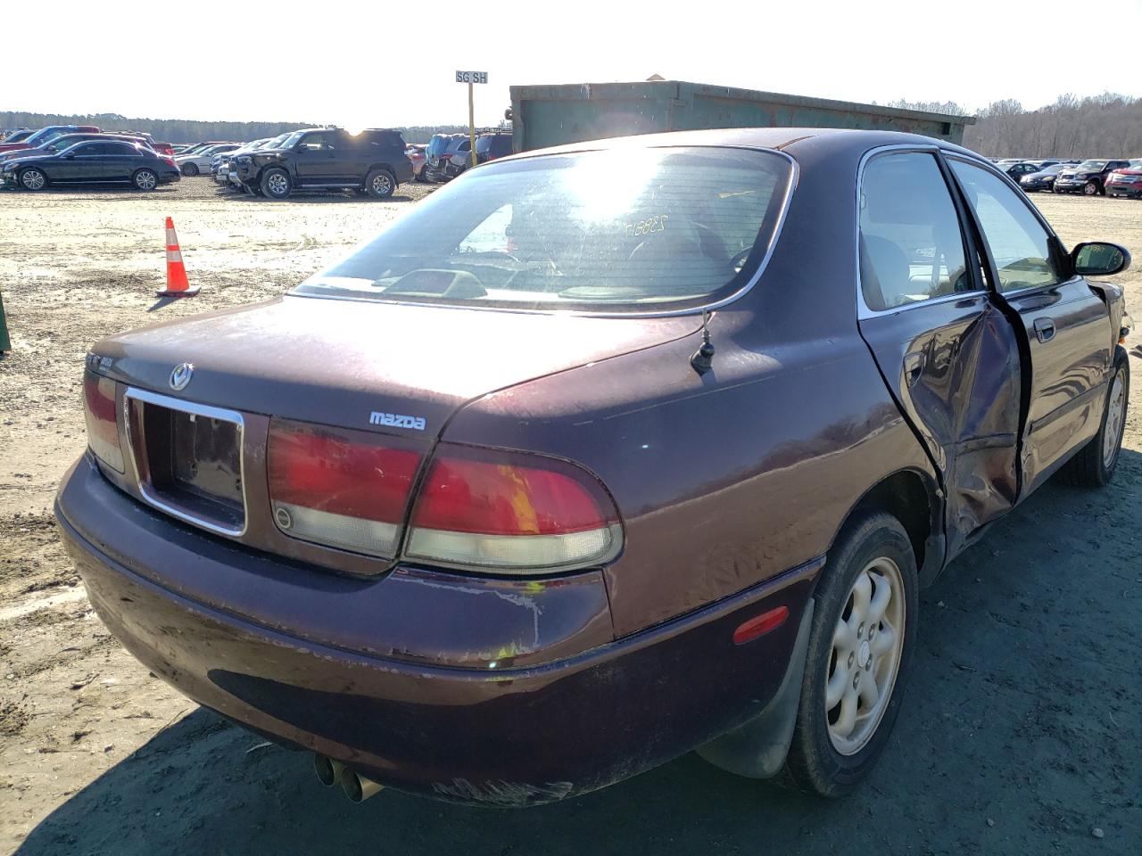 Photo 4 from auction – 1996 MAZDA 626 ES with VIN 1YVGE22D9T5528701