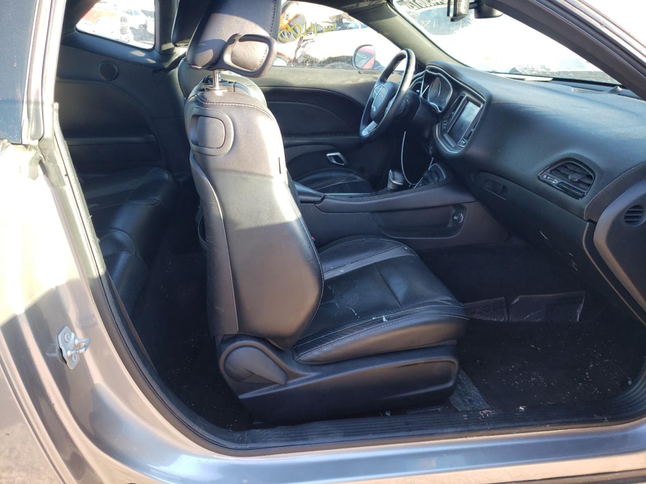 Photo 5 from auction – 2018 DODGE CHALLENGER with VIN 2C3CDZAG5JH241314