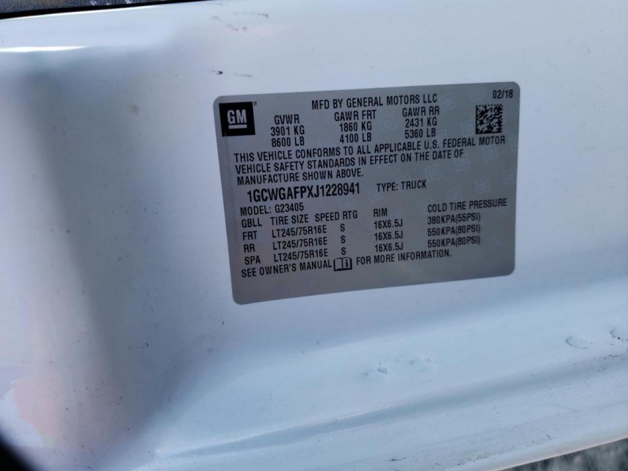 Photo 10 from auction – 2018 CHEVROLET EXPRESS G2 with VIN 1GCWGAFPXJ1228941