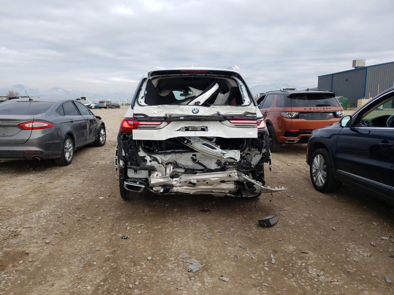 Photo 9 from auction – 2020 BMW X7 XDRIVE5 with VIN 5UXCX4C09LLS39334
