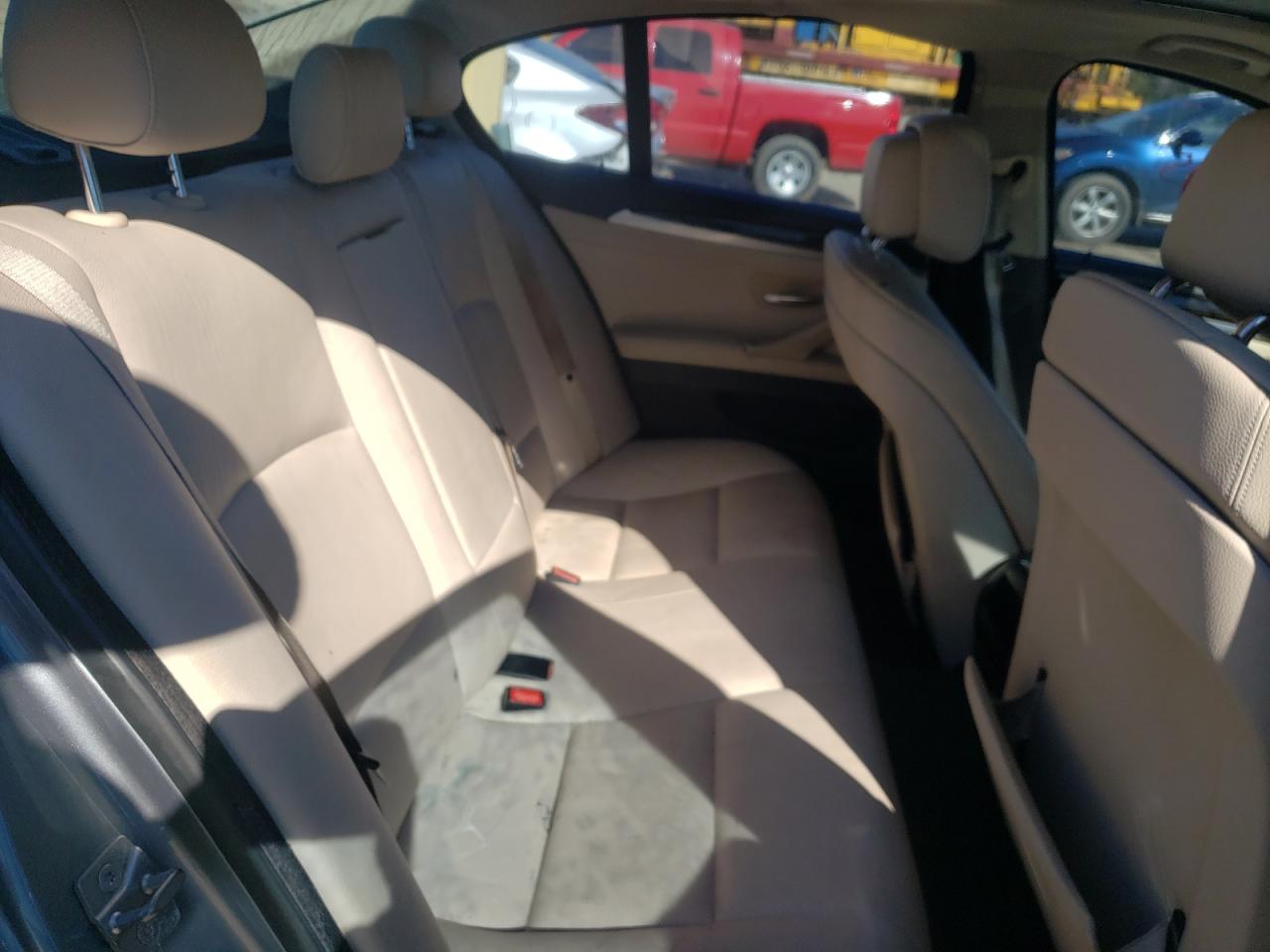 Photo 6 from auction – 2011 BMW 528 I with VIN WBAFR1C5XBC749710