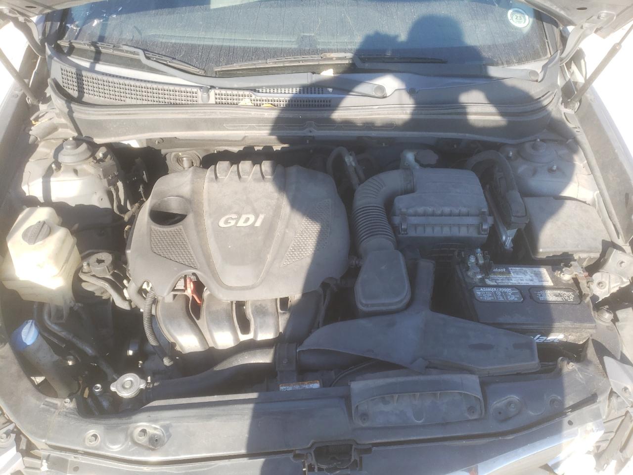 Photo 7 from auction – 2011 HYUNDAI SONATA SE with VIN 5NPEC4ACXBH039312