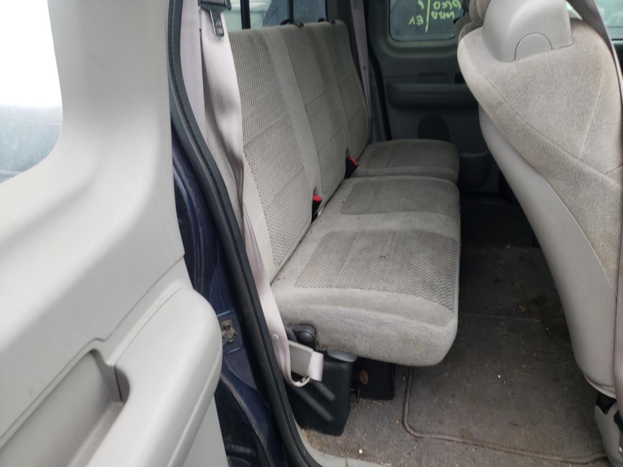 Photo 6 from auction – 2002 FORD F150 with VIN 2FTRX17L92CA32062