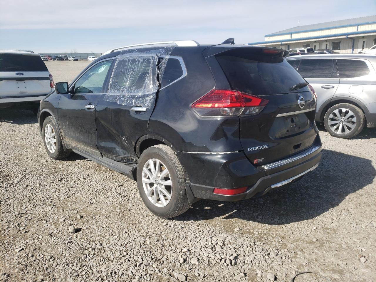 Photo 3 from auction – 2017 NISSAN ROGUE S with VIN KNMAT2MT8HP603552