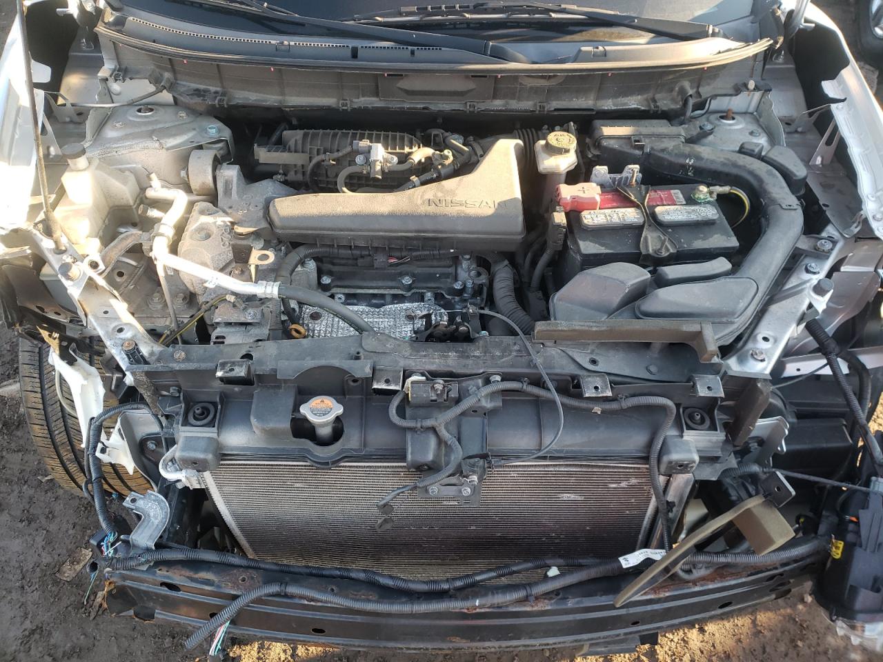 Photo 7 from auction – 2015 NISSAN ROGUE S with VIN KNMAT2MV1FP542401