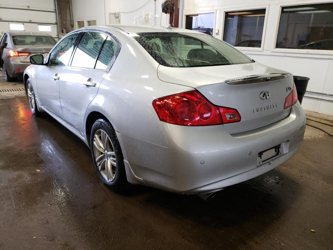 Photo 3 from auction – 2011 INFINITI G37 with VIN JN1CV6AR8BM354023