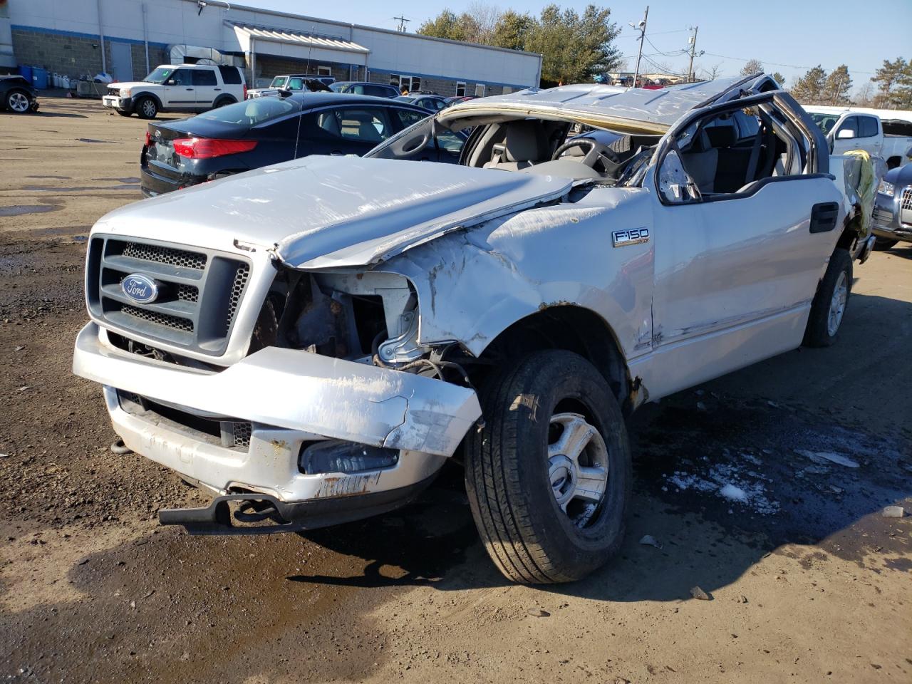 Photo 2 from auction – 2005 FORD F150 with VIN 1FTRX14W65FA80349