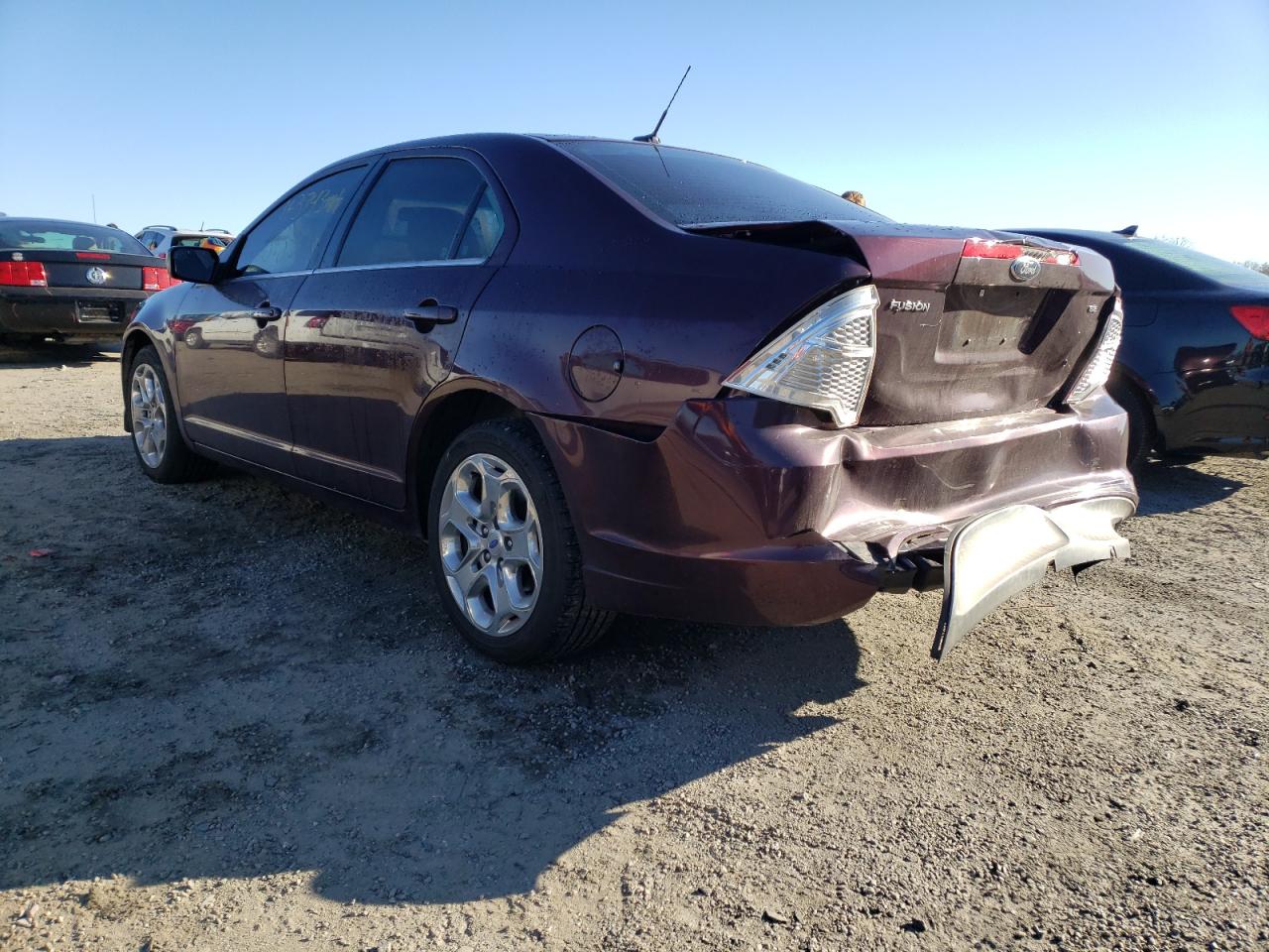 Photo 3 from auction – 2011 FORD FUSION SE with VIN 3FAHP0HA2BR323132