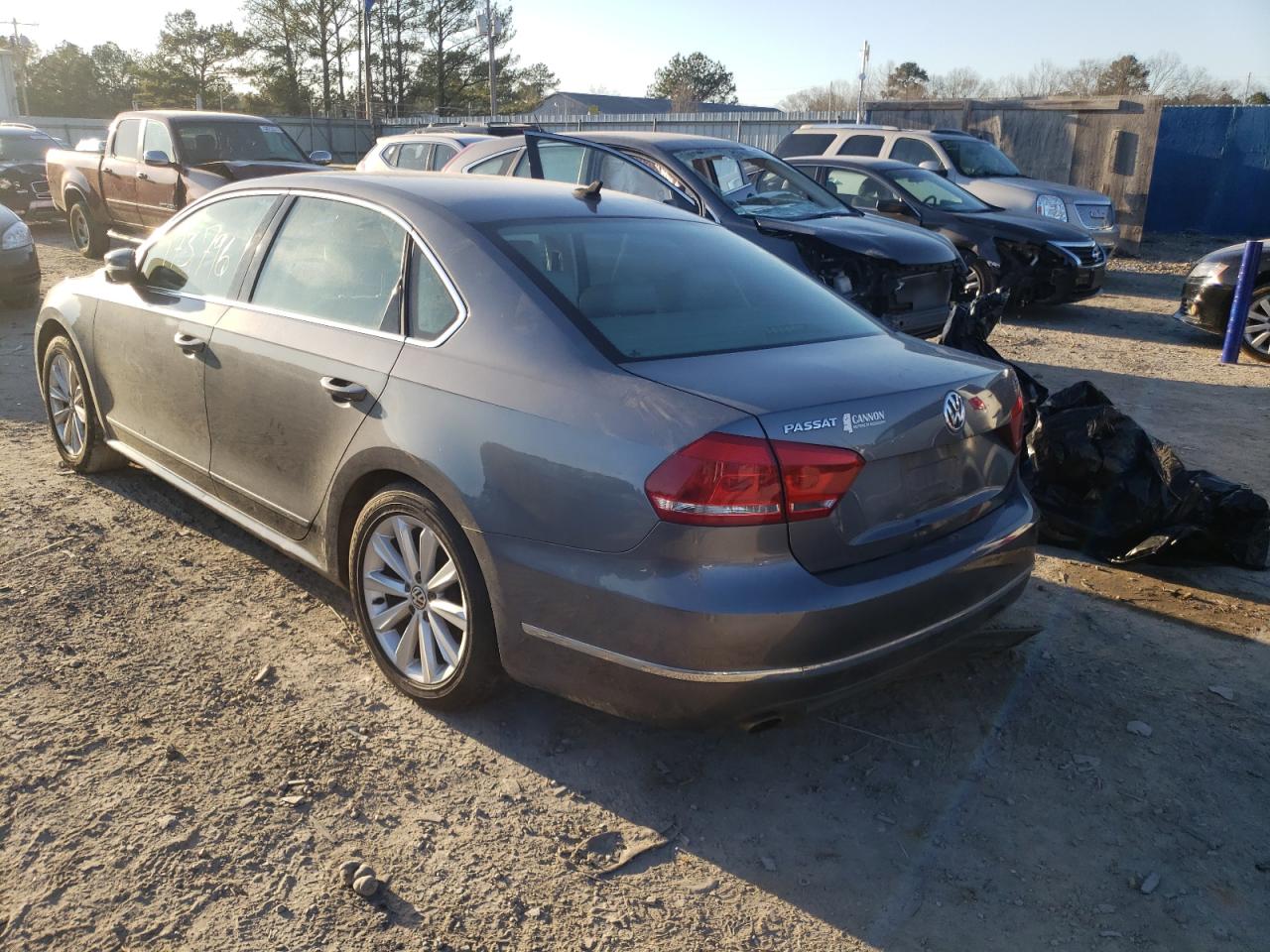Photo 3 from auction – 2013 VOLKSWAGEN PASSAT SEL with VIN 1VWCP7A3XDC117192