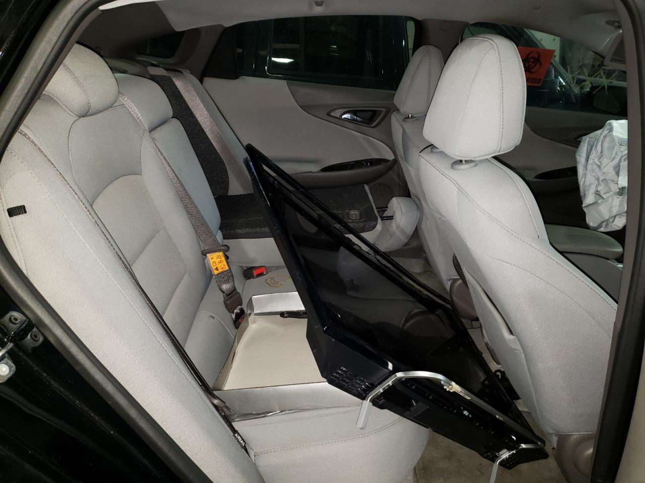 Photo 6 from auction – 2017 CHEVROLET MALIBU LT with VIN 1G1ZE5ST7HF270650