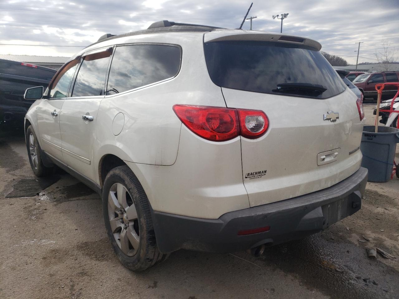 Photo 3 from auction – 2012 CHEVROLET TRAVERSE L with VIN 1GNKRLED8CJ124910