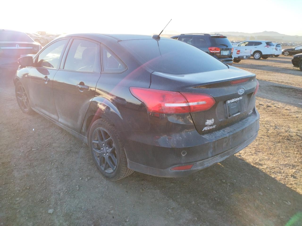 Photo 3 from auction – 2016 FORD FOCUS SE with VIN 1FADP3F26GL295143