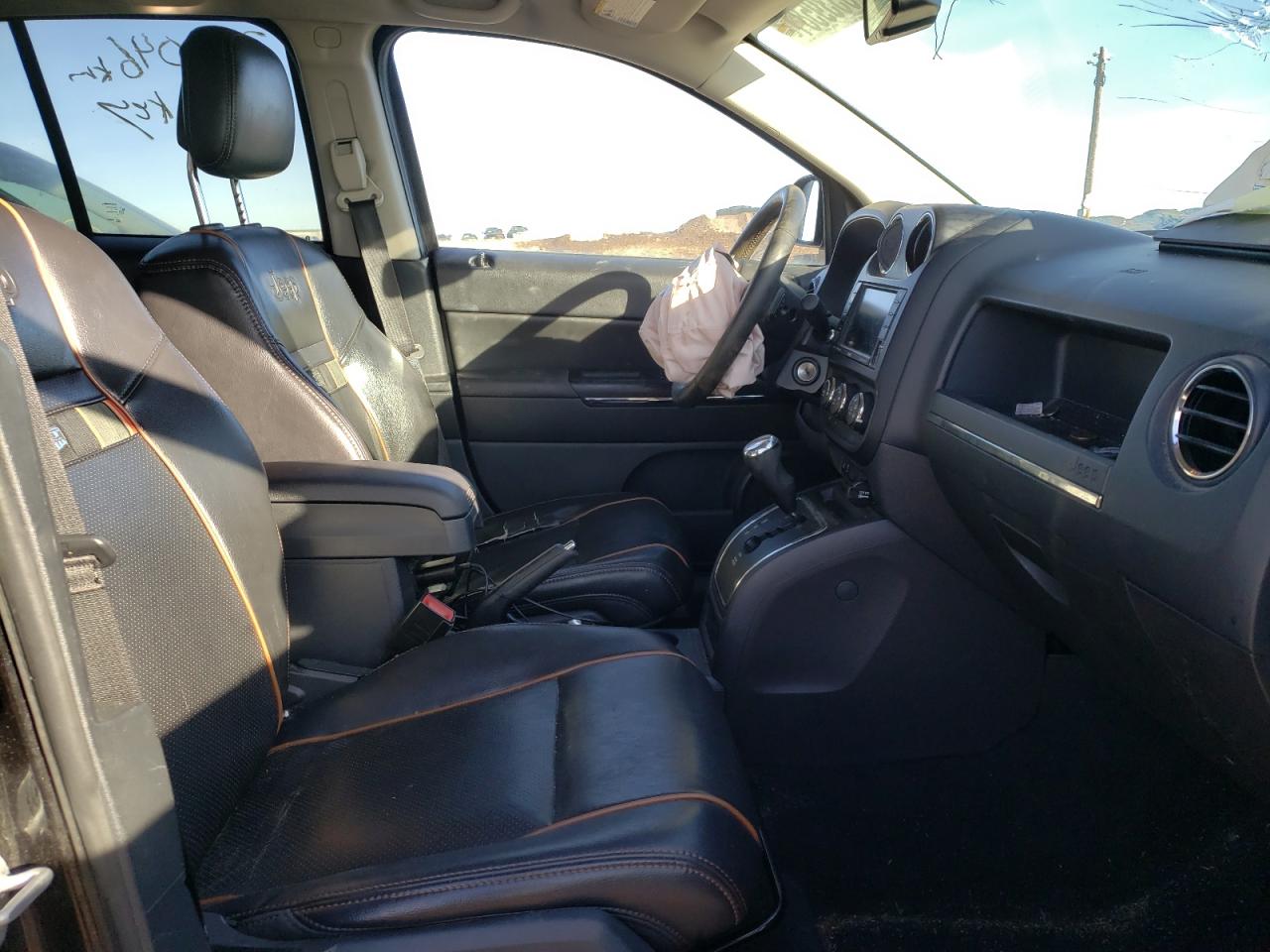 Photo 5 from auction – 2011 JEEP COMPASS LI with VIN 1J4NF5FB1BD161392