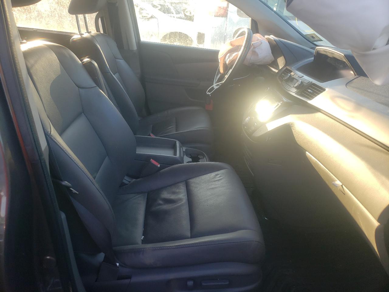 Photo 5 from auction – 2014 HONDA ODYSSEY EX with VIN 5FNRL5H69EB101292