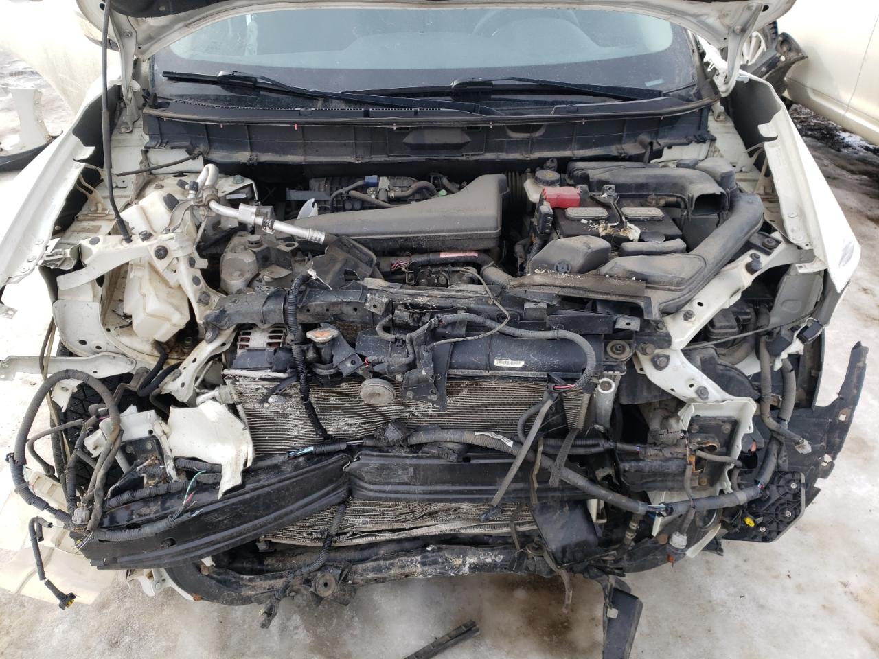 Photo 7 from auction – 2015 NISSAN ROGUE S with VIN 5N1AT2MV3FC829046