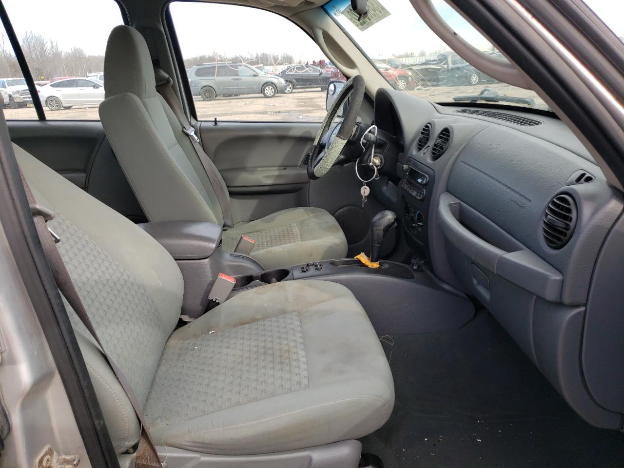Photo 5 from auction – 2007 JEEP LIBERTY SP with VIN 1J4GK48K87W540896