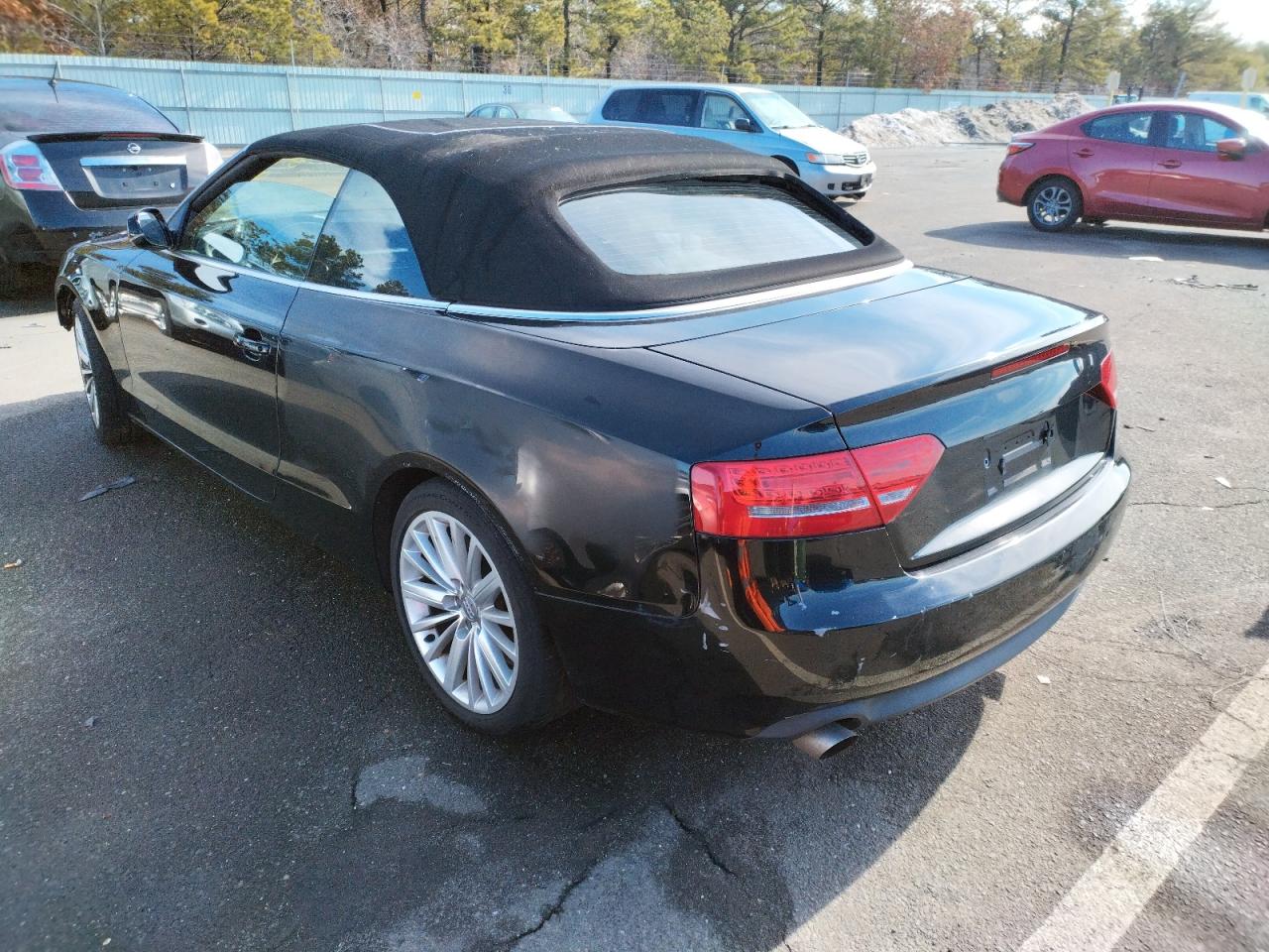 Photo 3 from auction – 2011 AUDI A5 PREMIUM with VIN WAULFAFHXBN009175