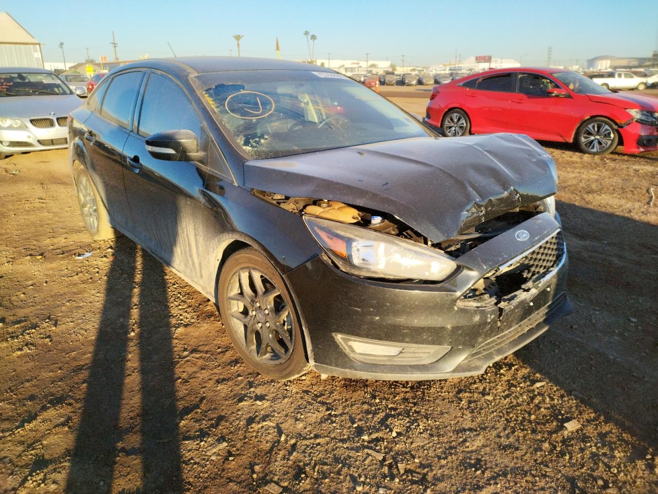 FORD FOCUS SE 2016 with VIN 1FADP3F26GL295143 - Photo from auction