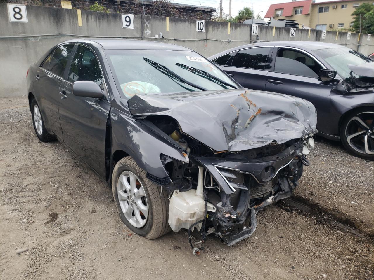 TOYOTA CAMRY BASE 2011 with VIN 4T1BF3EK4BU139297 - Photo from auction