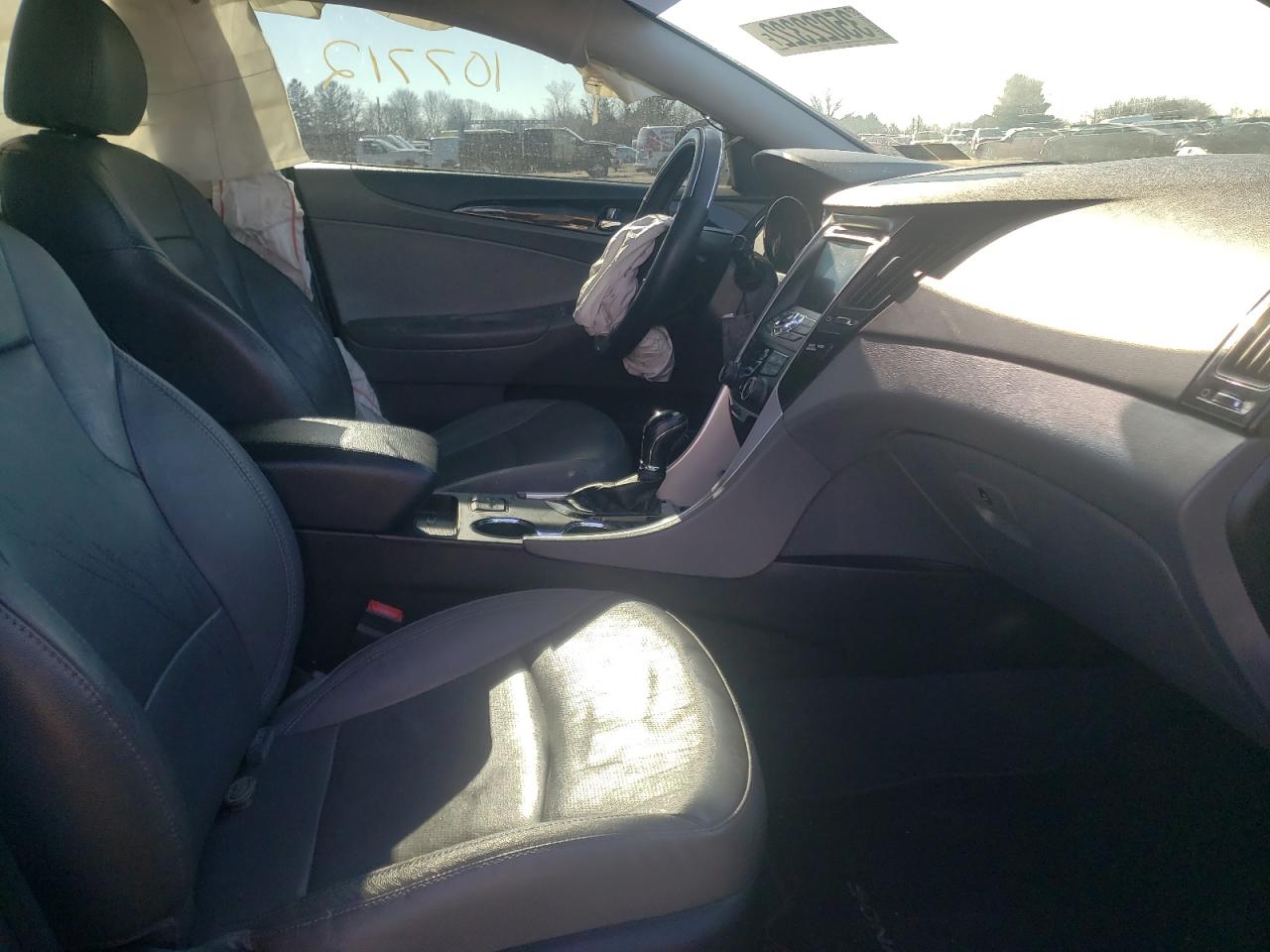 Photo 5 from auction – 2012 HYUNDAI SONATA SE with VIN 5NPEC4AC0CH351639