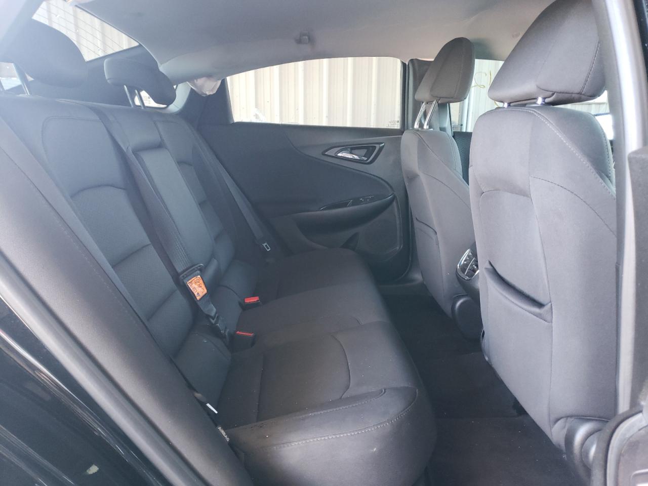 Photo 6 from auction – 2016 CHEVROLET MALIBU LT with VIN 1G1ZE5ST4GF308656