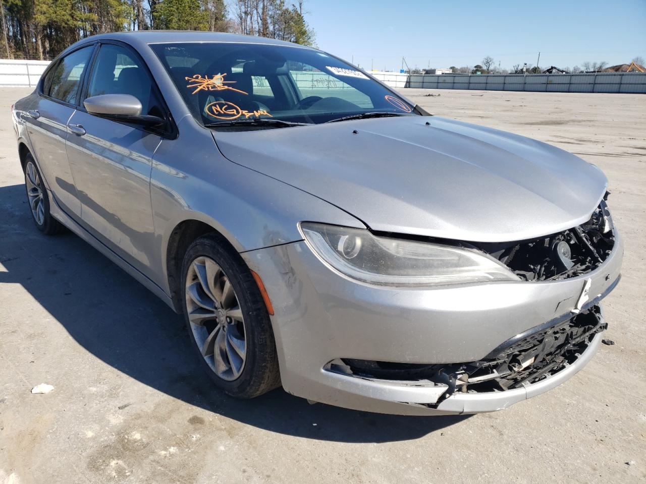 CHRYSLER 200 S 2015 with VIN 1C3CCCBBXFN590518 - Photo from auction