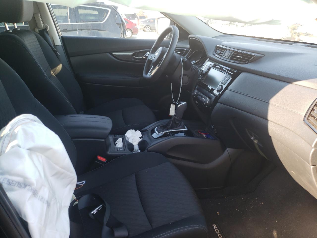 Photo 5 from auction – 2019 NISSAN ROGUE S with VIN KNMAT2MV5KP557901