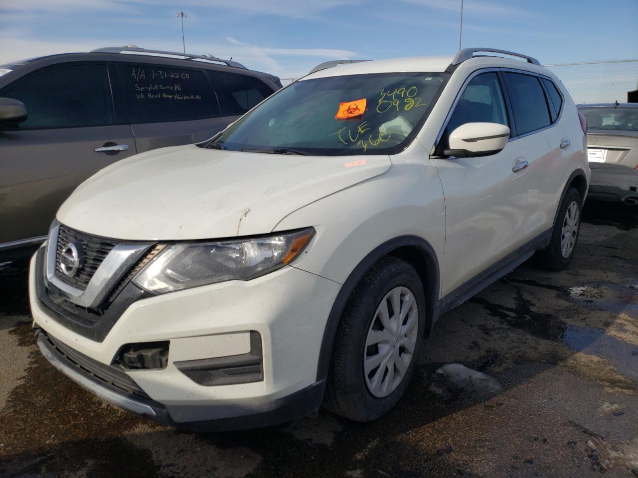 Photo 2 from auction – 2017 NISSAN ROGUE S with VIN 5N1AT2MT2HC793352