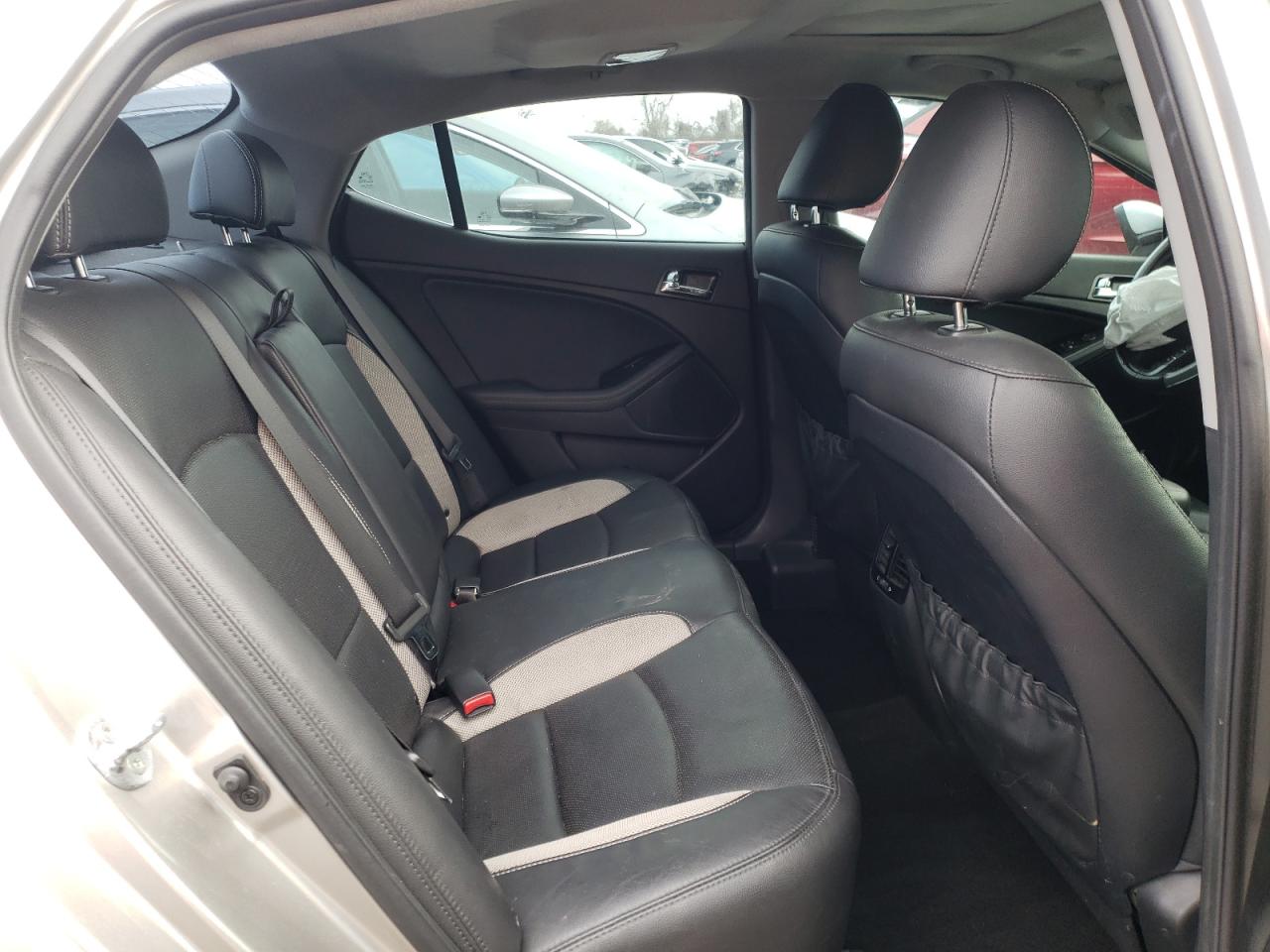 Photo 6 from auction – 2013 KIA OPTIMA SX with VIN 5XXGR4A65DG242656