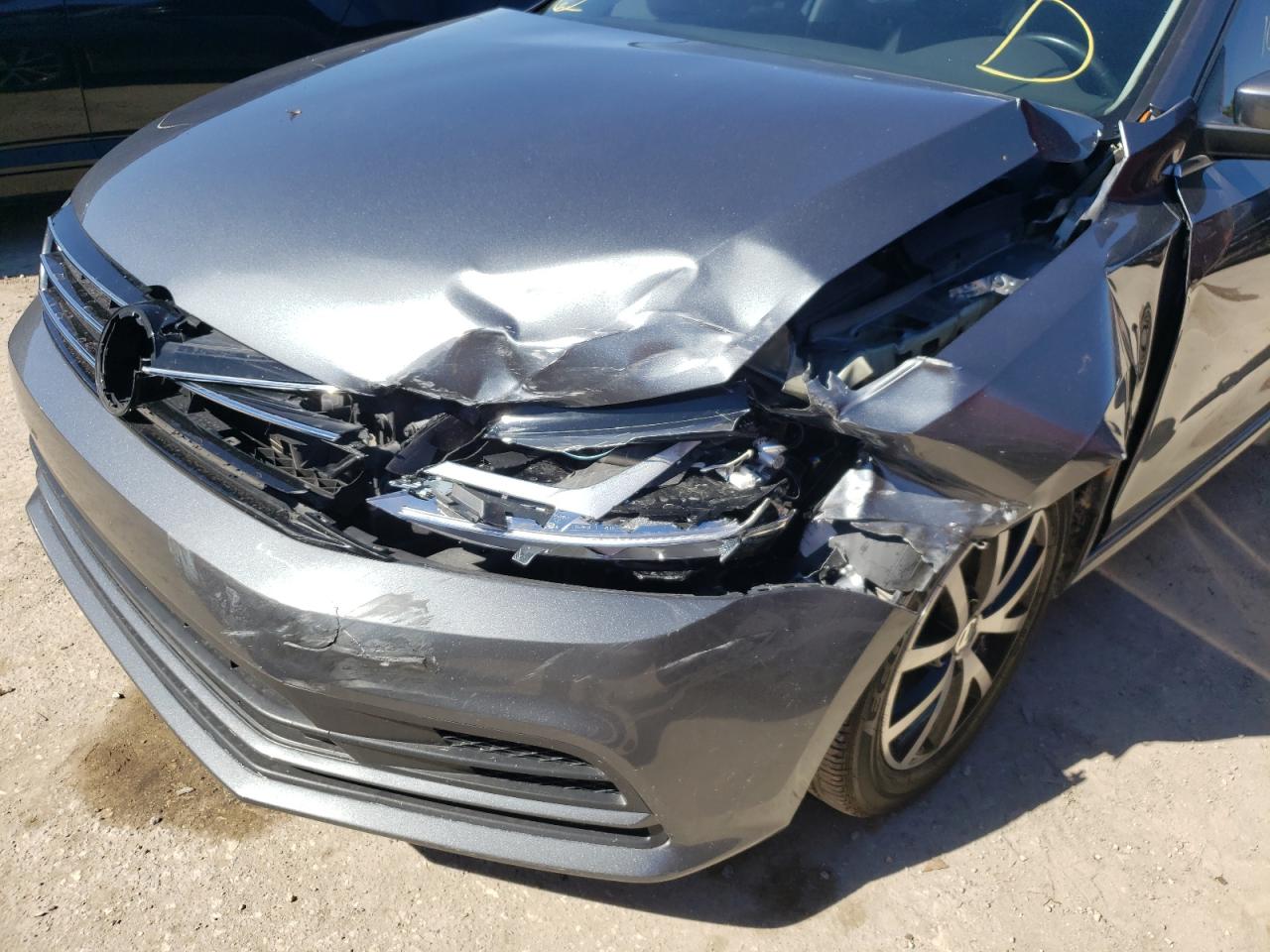 Photo 9 from auction – 2017 VOLKSWAGEN JETTA SE with VIN 3VWDB7AJ0HM249836