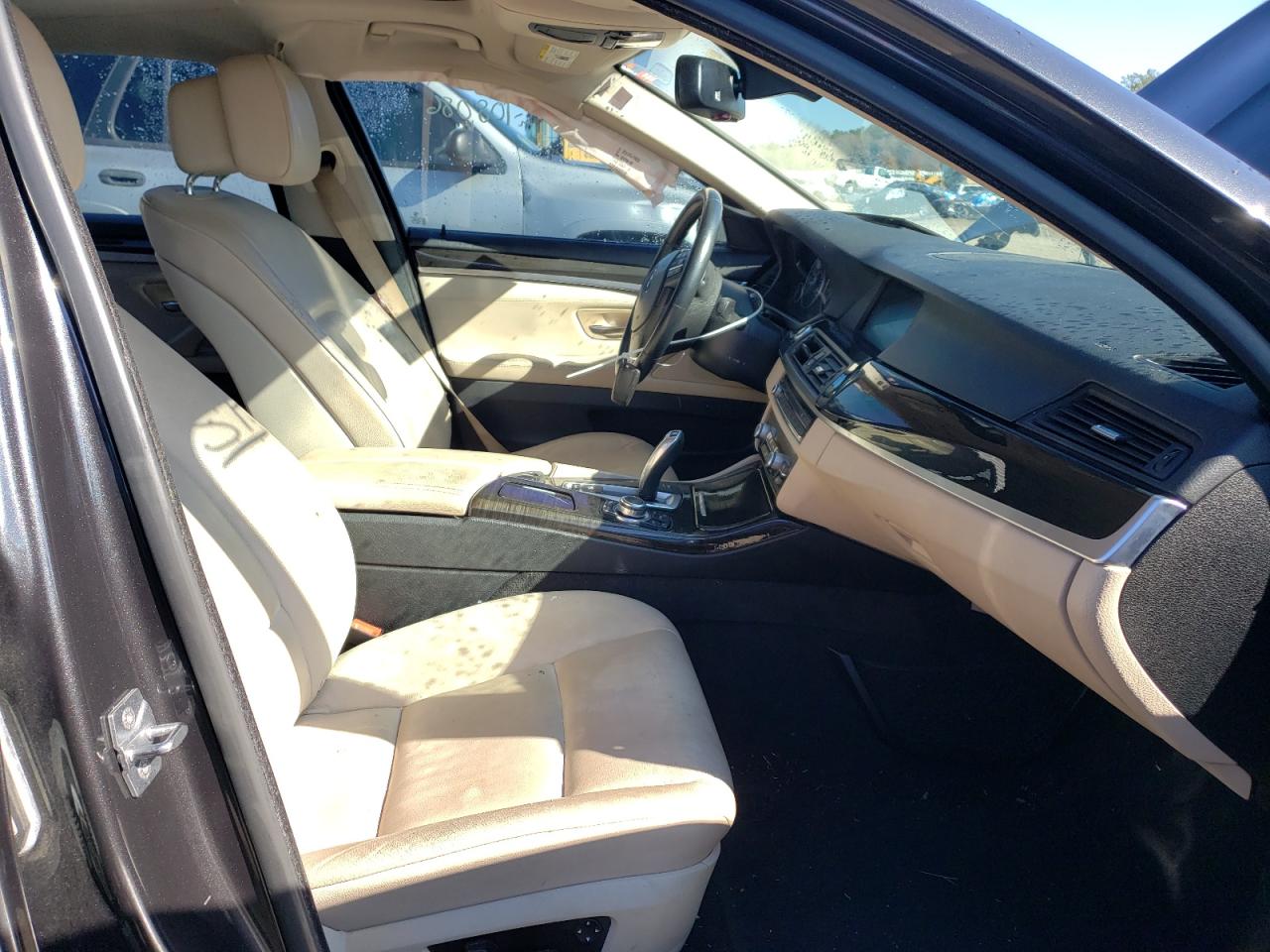 Photo 5 from auction – 2011 BMW 528 I with VIN WBAFR1C51BC739096