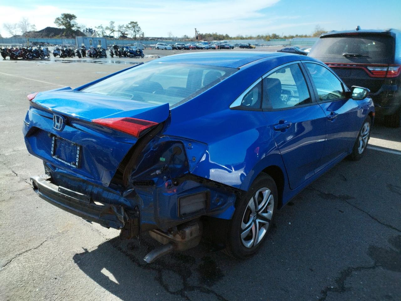 Photo 4 from auction – 2017 HONDA CIVIC LX with VIN 19XFC2F59HE210065