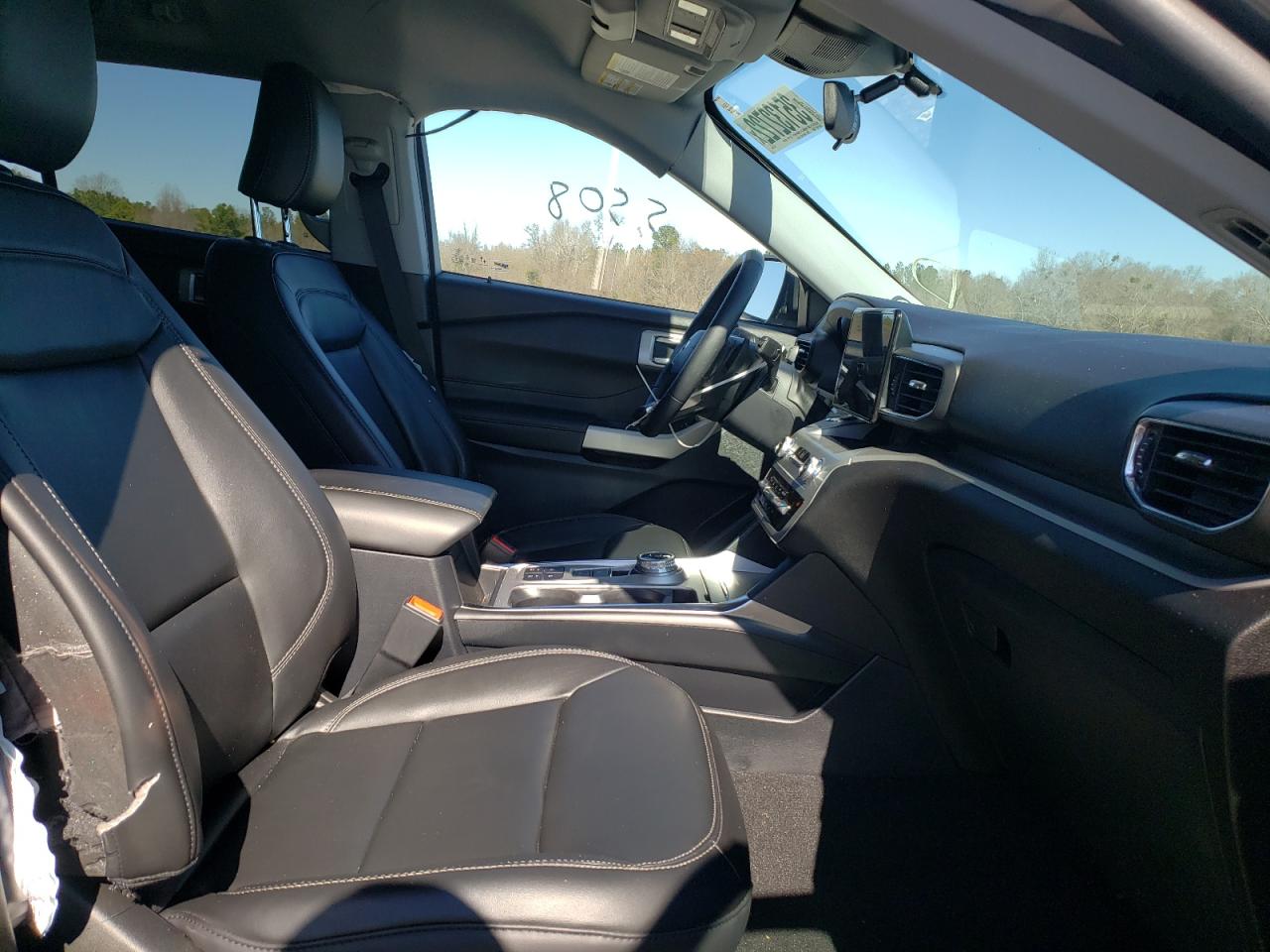 Photo 5 from auction – 2021 FORD EXPLORER X with VIN 1FMSK7DH5MGC05740