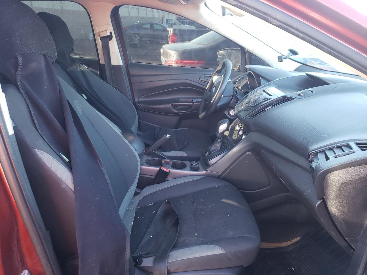 Photo 5 from auction – 2016 FORD ESCAPE S with VIN 1FMCU0F7XGUB15385