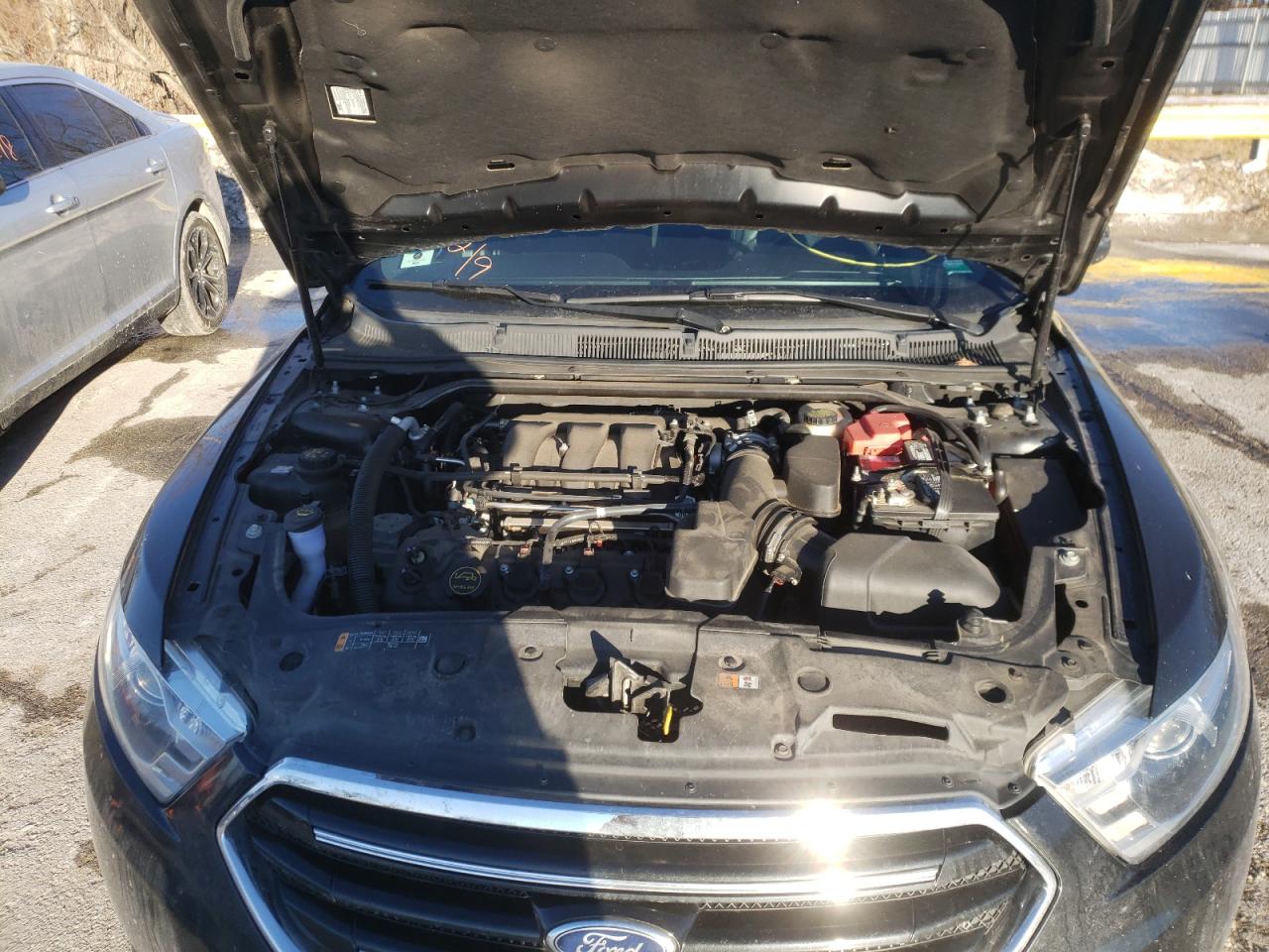 Photo 7 from auction – 2015 FORD TAURUS LIM with VIN 1FAHP2F89FG165607