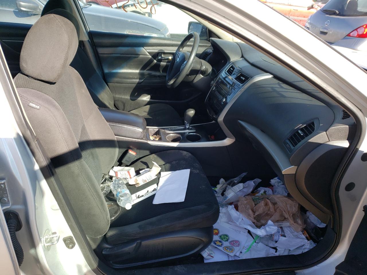 Photo 5 from auction – 2015 NISSAN ALTIMA 2.5 with VIN 1N4AL3AP2FN390254