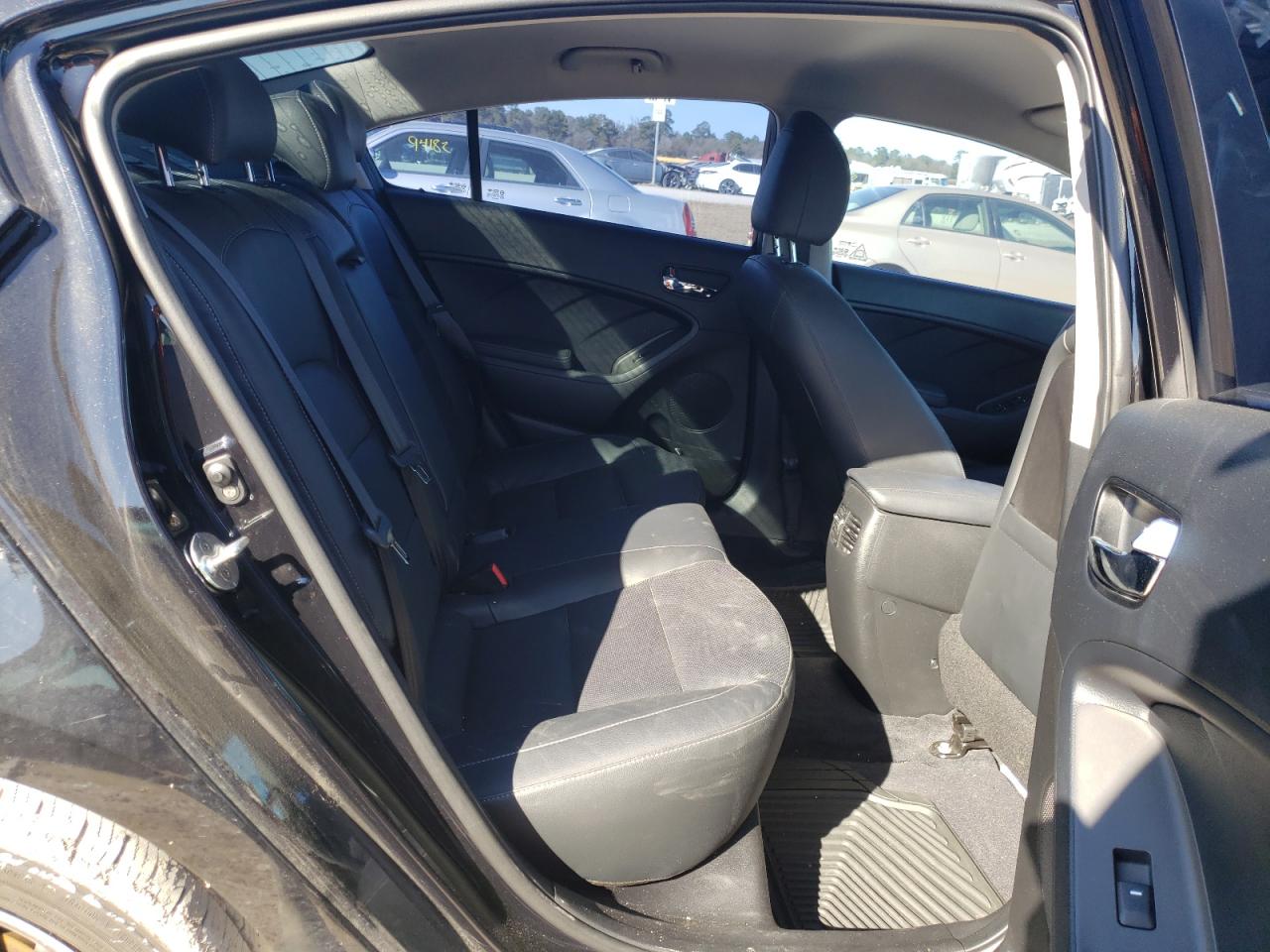 Photo 6 from auction – 2018 KIA FORTE EX with VIN 3KPFL4A82JE192186