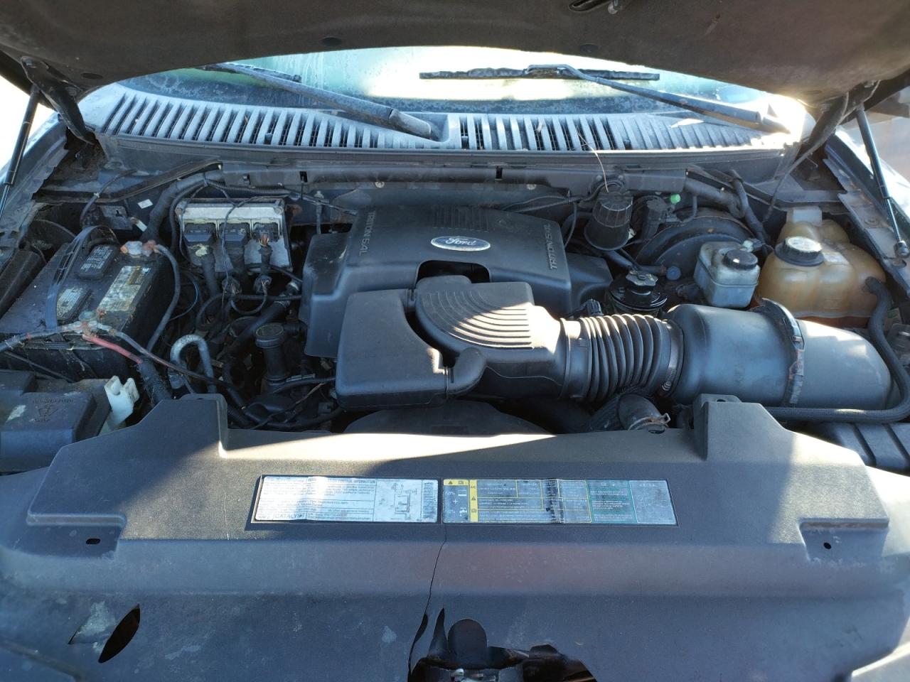 Photo 7 from auction – 2003 FORD EXPEDITION with VIN 1FMFU18L63LA63427