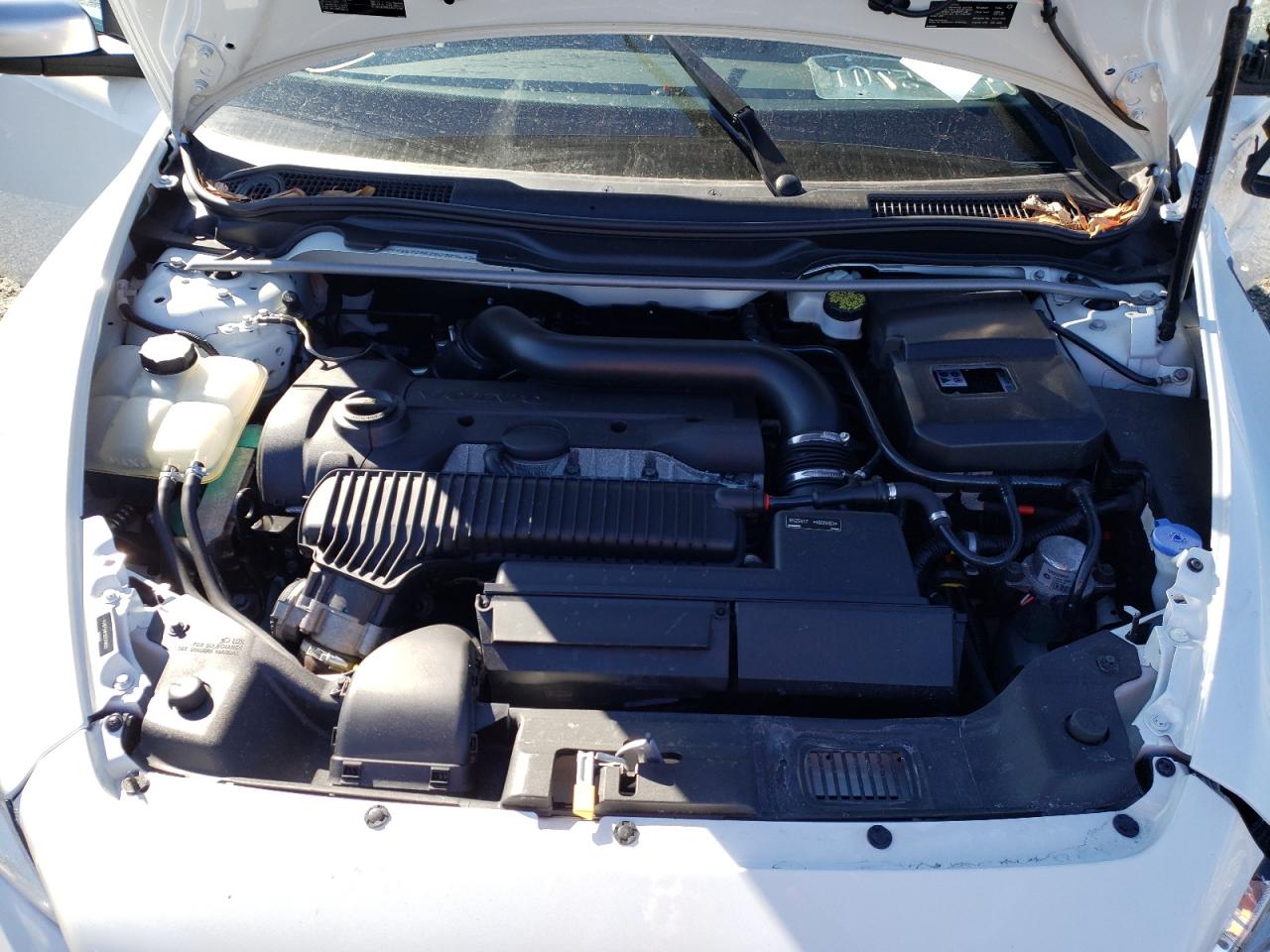 Photo 7 from auction – 2013 VOLVO C30 T5 with VIN YV1672MK2D2309633