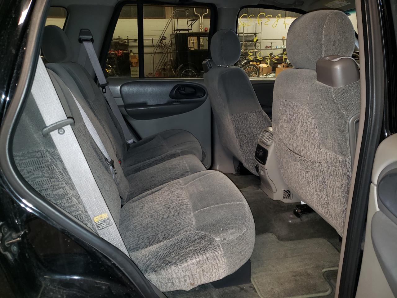 Photo 6 from auction – 2003 CHEVROLET TRAILBLAZE with VIN 1GNDT13S032348621