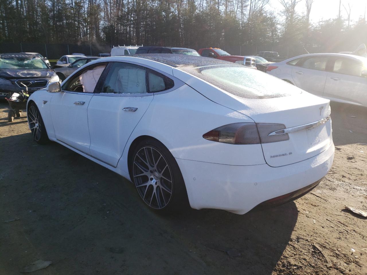 Photo 3 from auction – 2016 TESLA MODEL S with VIN 5YJSA1E20GF159795