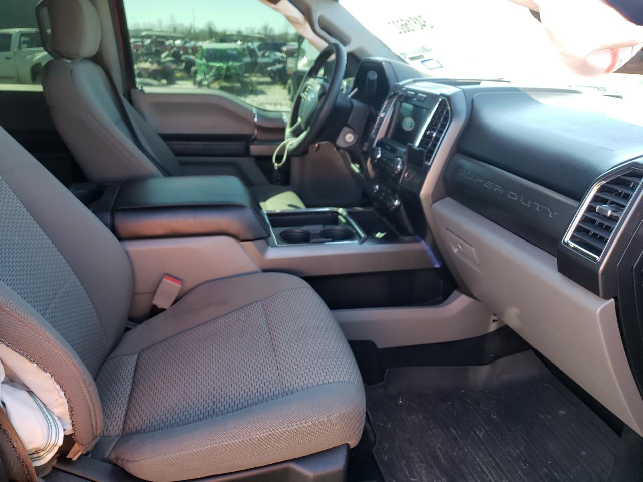Photo 5 from auction – 2017 FORD F250 SUPER with VIN 1FT7W2B60HEF12835