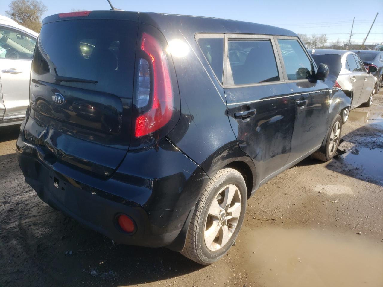 Photo 4 from auction – 2017 KIA SOUL with VIN KNDJN2A21H7486936