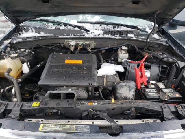 Photo 2 from auction – 2009 FORD ESCAPE LIM with VIN 1FMCU94G99KC95156