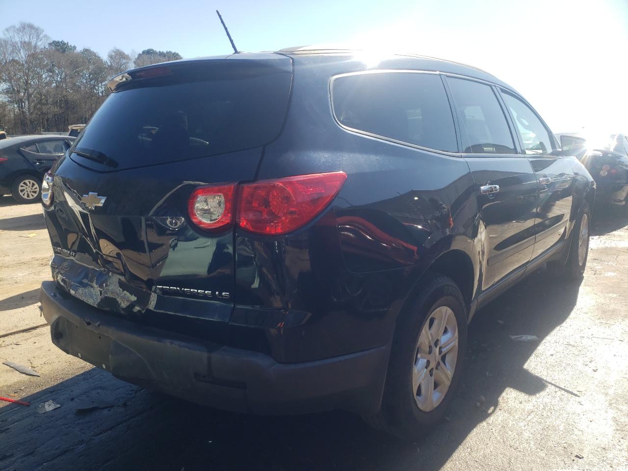 Photo 4 from auction – 2012 CHEVROLET TRAVERSE L with VIN 1GNKRFED5CJ161186