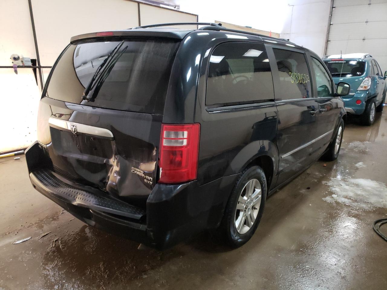 Photo 4 from auction – 2010 DODGE GRAND CARA with VIN 2D4RN6DX4AR419272