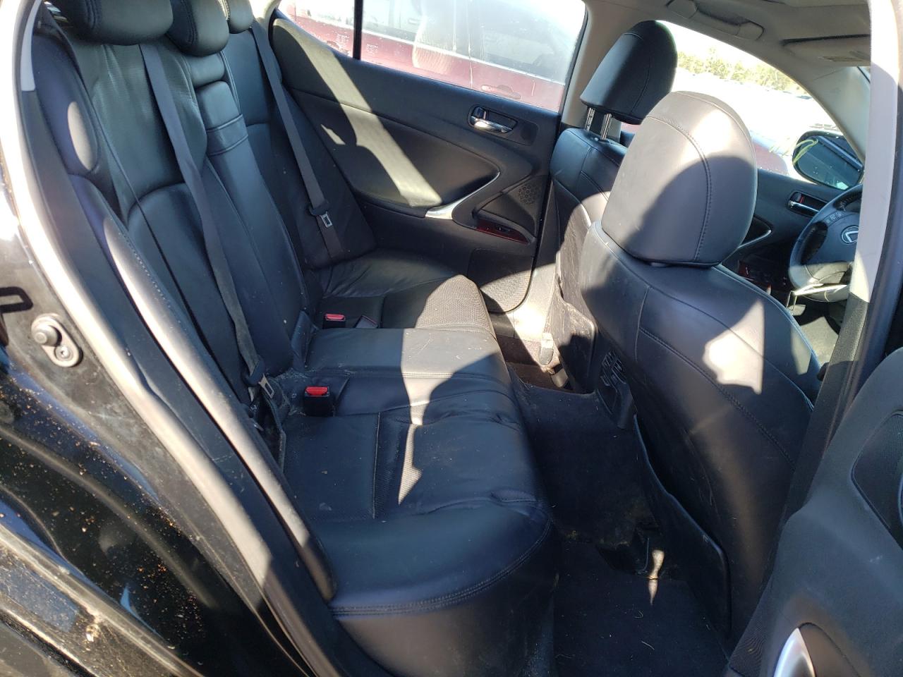 Photo 6 from auction – 2007 LEXUS IS 250 with VIN JTHCK262572014811