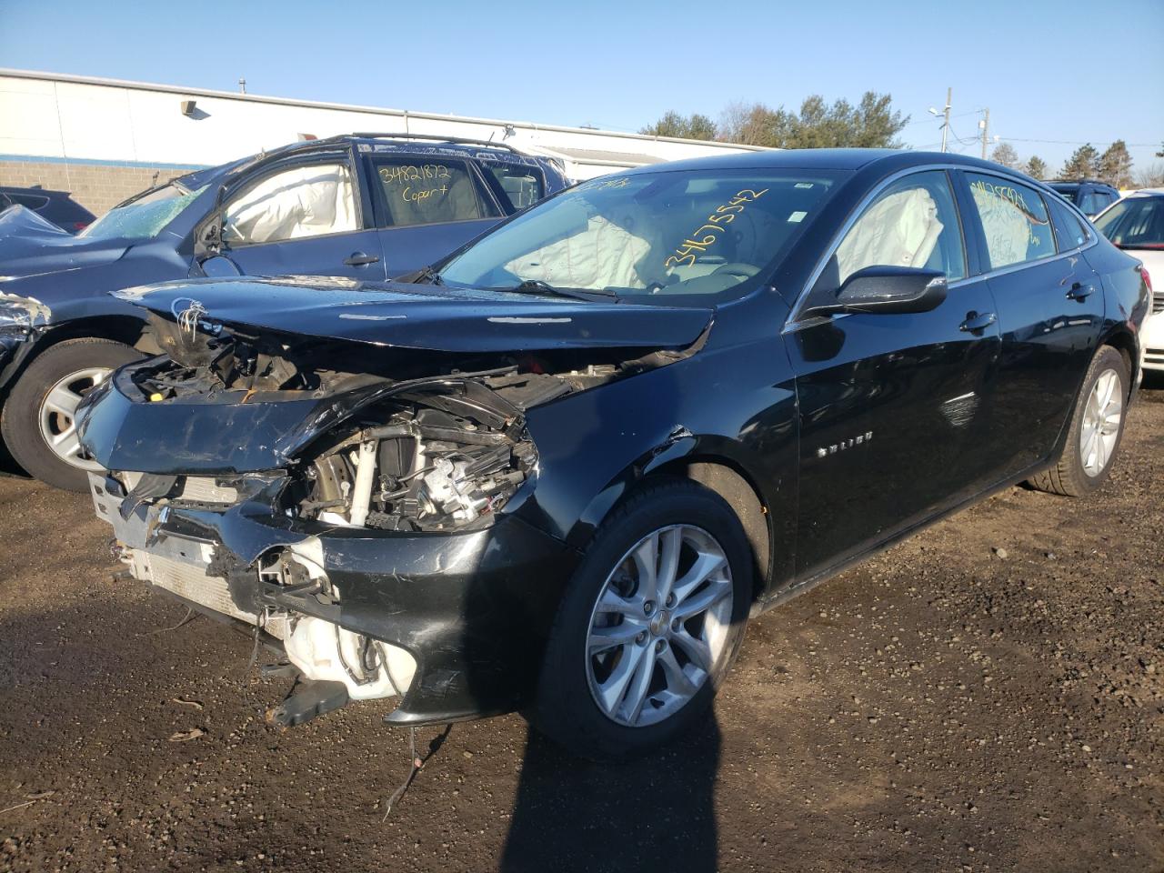Photo 2 from auction – 2016 CHEVROLET MALIBU LT with VIN 1G1ZE5ST4GF223865